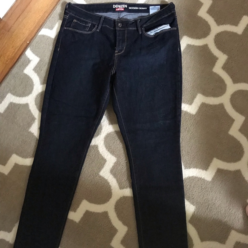 Denizen Modern Skinny Jeans